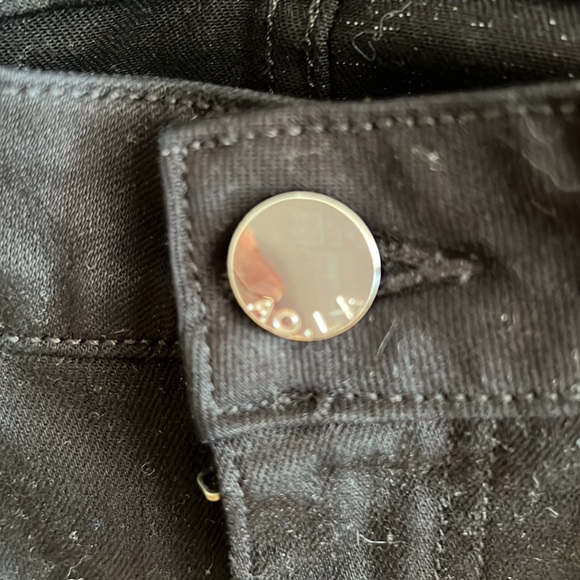 Alice and Olivia black jeans - Picture 5 of 8